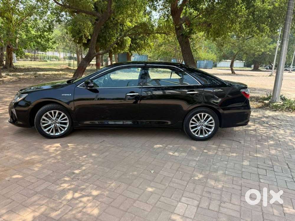 Toyota Camry 2.5 Hybrid, 2018, Petrol