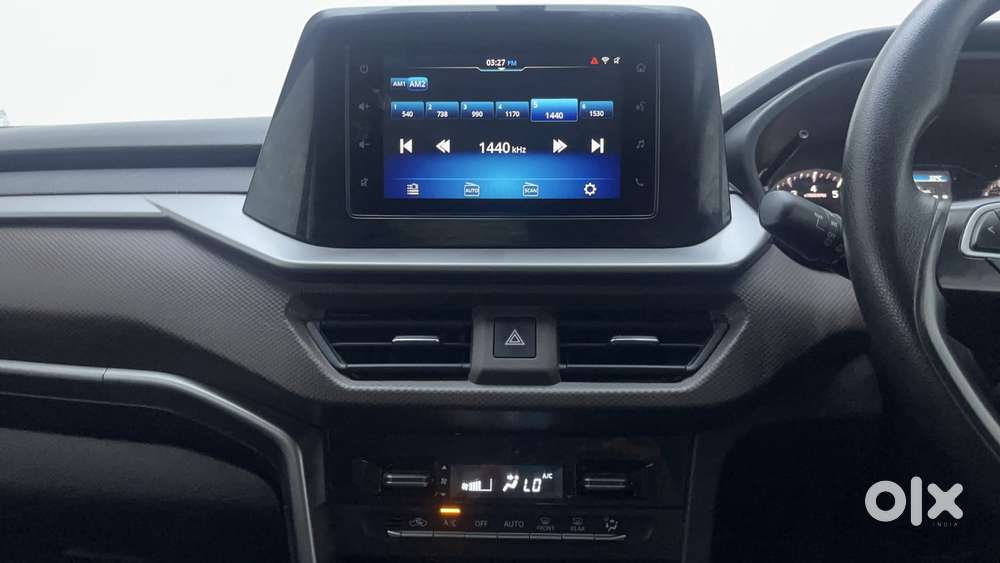 Maruti Suzuki Vitara Brezza 1.5 Zxi At, 2022, Petrol