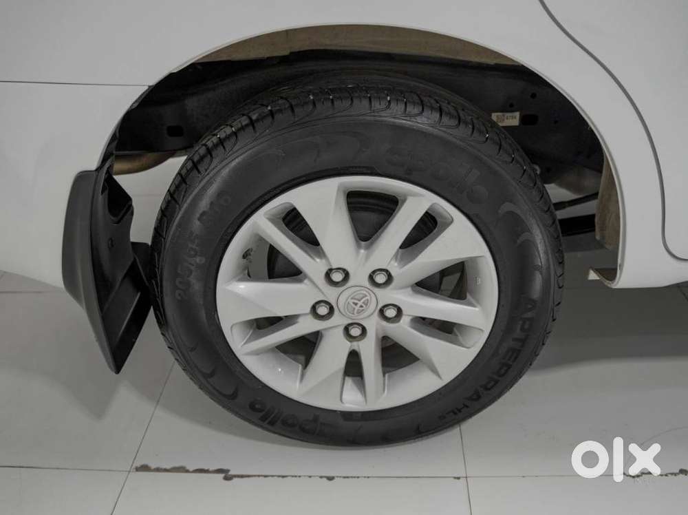 Toyota Innova Crysta 2.4 G Mt 8s, 2023, Diesel