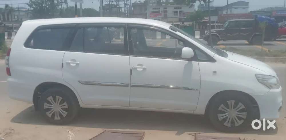 Toyota Innova 2015 Diesel Well Maintained
