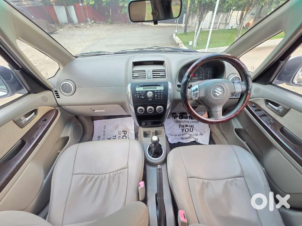 Maruti Suzuki Sx4 Zxi Mt Bsiv Leather, 2012, Petrol