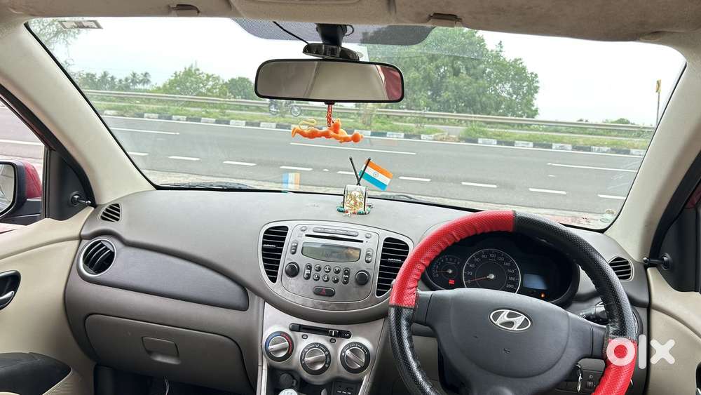 Hyundai I10 Sportz, 2015, Petrol