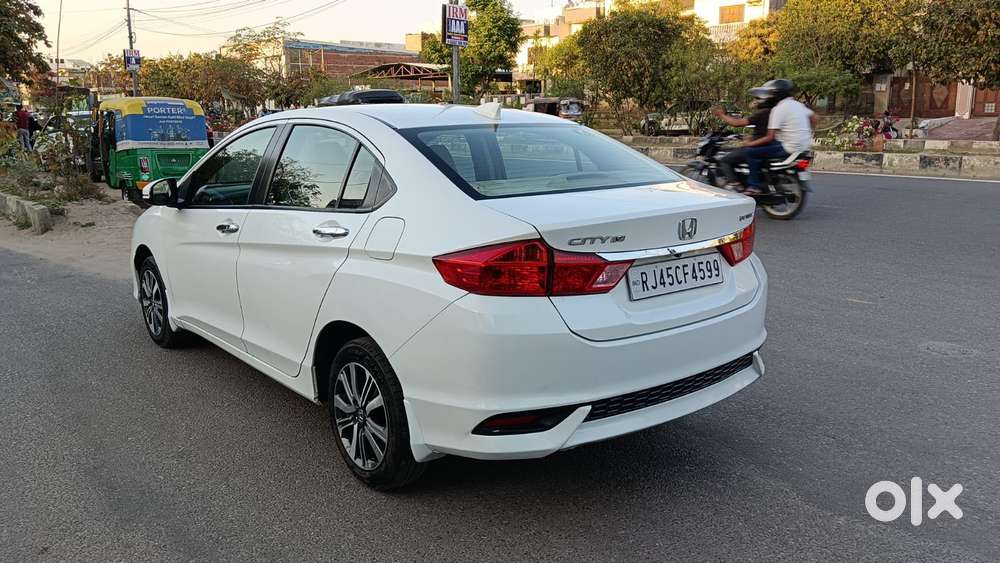 Honda City I-vtec V, 2018, Petrol