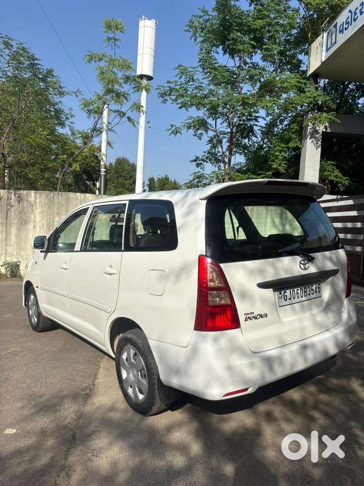 Toyota Innova 2009 Cng 1st Owner Good Condition