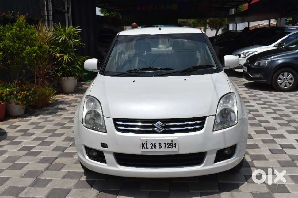 Maruti Suzuki Swift Dzire 1.2 Zxi Bsiv, 2011, Petrol