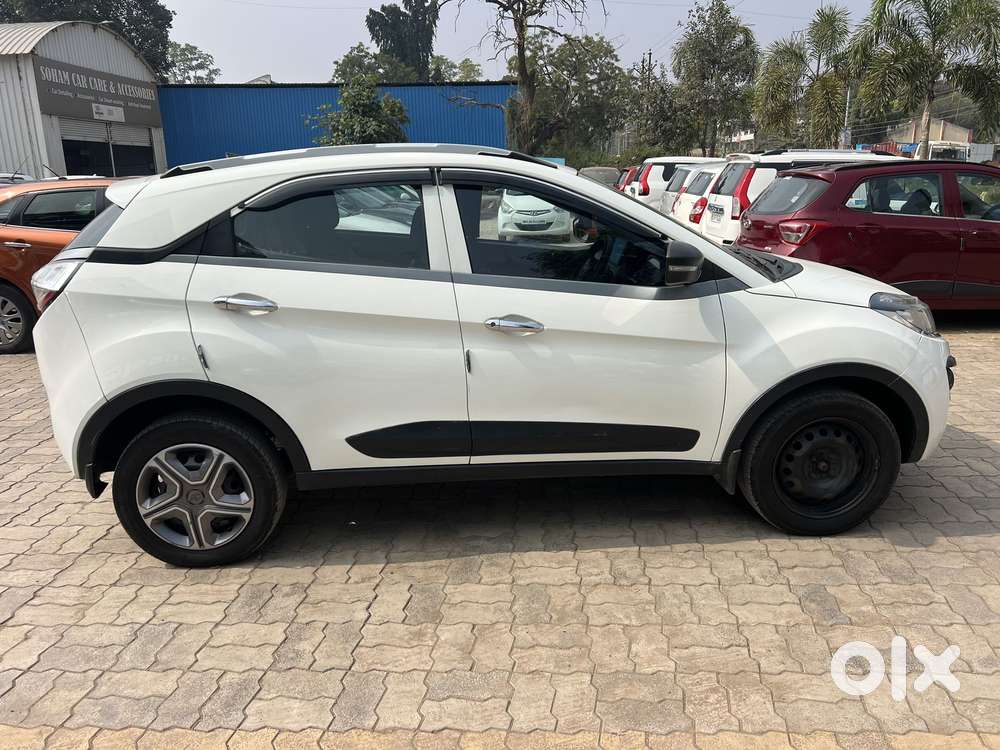 Tata Nexon 1.2 Revotron Xm, 2018, Petrol