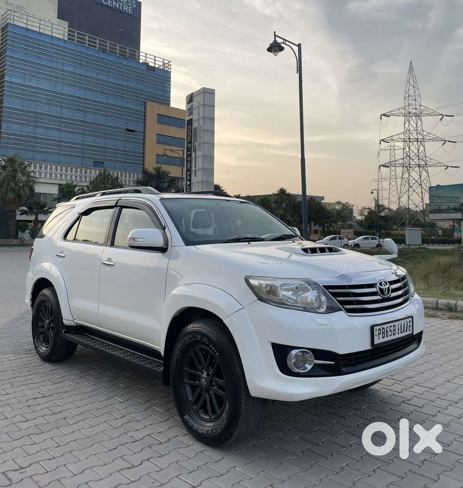 Toyota Fortuner 4x2 At, 2015, Diesel