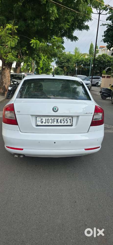 Skoda Laura Elegance 2.0 Tdi Cr Mt, 2014, Diesel