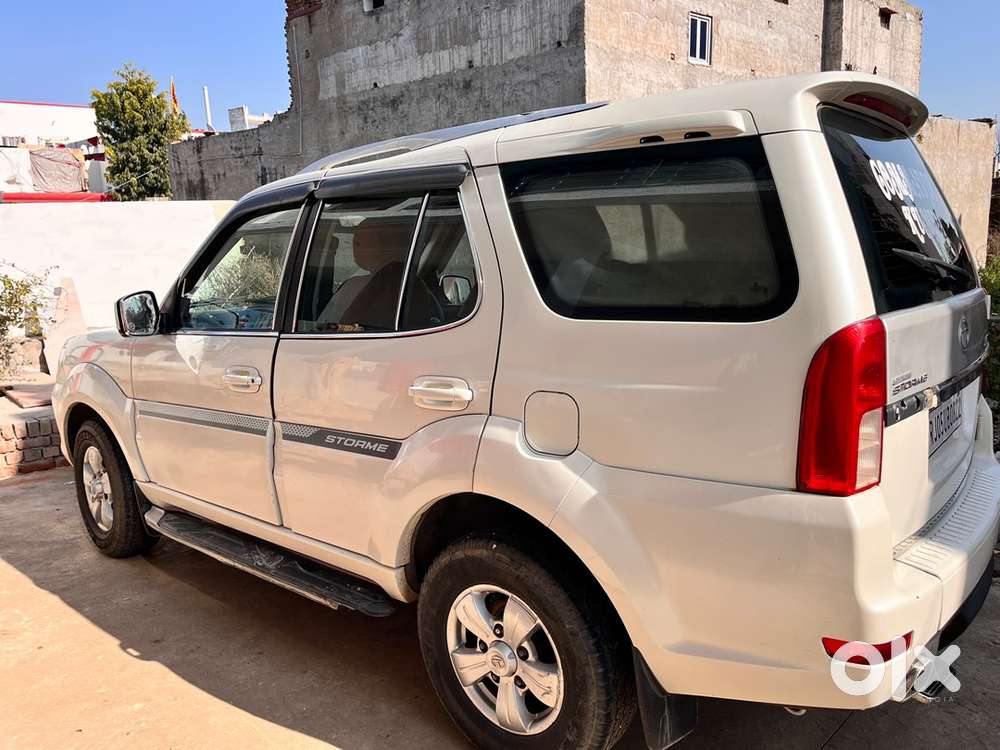Tata Safari Storme 2017 Diesel Variant