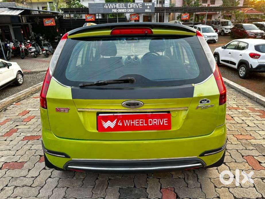 Ford Figo, 2010, Petrol