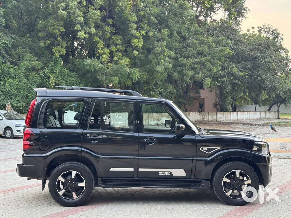 Mahindra Scorpio Classic 2.2 S 11 Mt 7 Str, 2024, Diesel