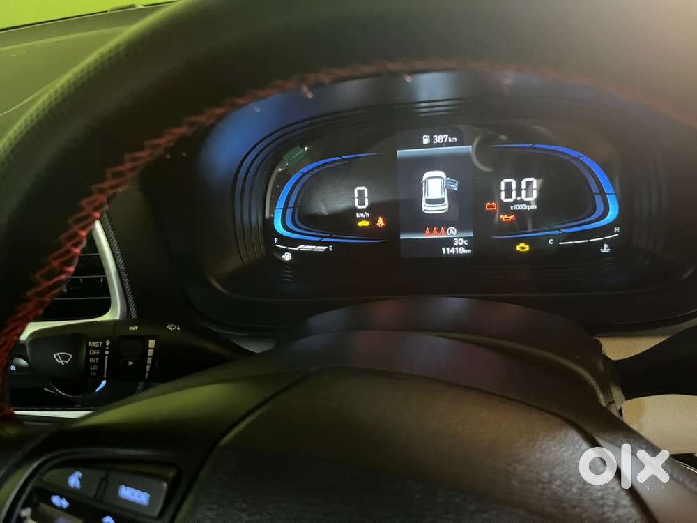 Hyundai Venue Petrol 2025
