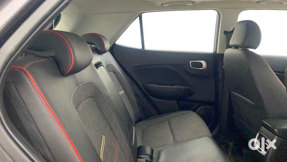 Hyundai Venue 1.0 Sx (o) Turbo Dual Tone, 2020, Petrol