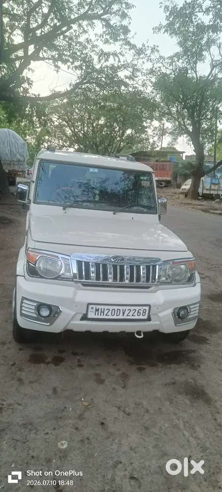 Mahindra Bolerozlx