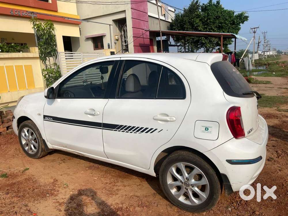 Nissan Diesel Car 2015
