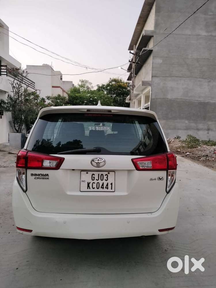 Toyota Innova Crysta 2017 Diesel Manual
