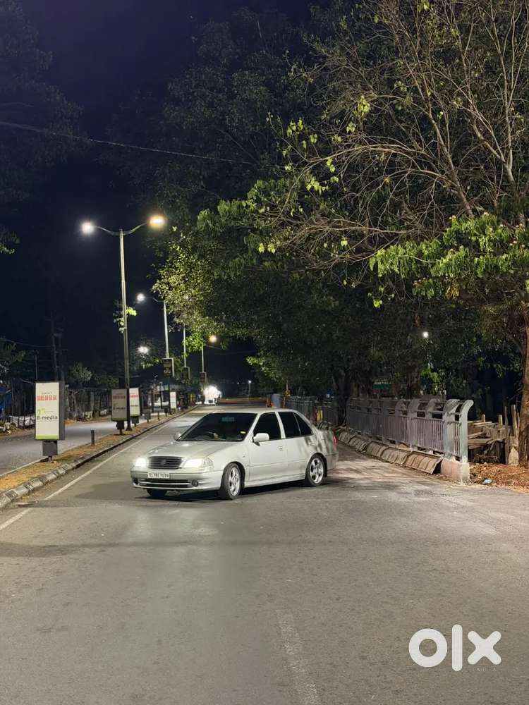 Maruti Suzuki Esteem 2007 Petrol 105000 Km Driven