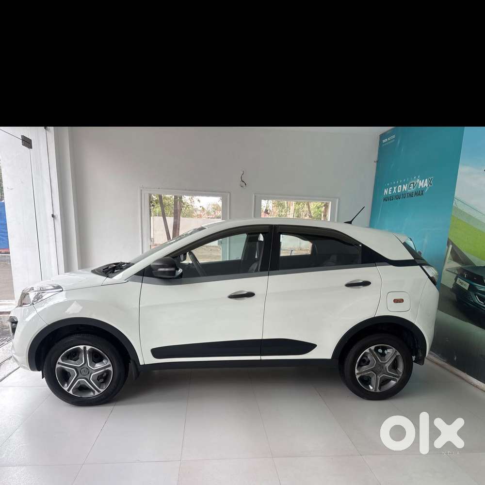 Tata Nexon 1.2 Revotron Xm, 2018, Petrol