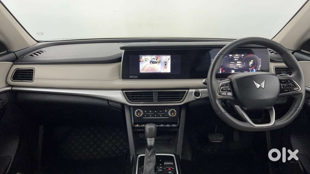 Mahindra Xuv700 2.2 Ax 7 Diesel At Luxury Pack Str, 2024, Diesel