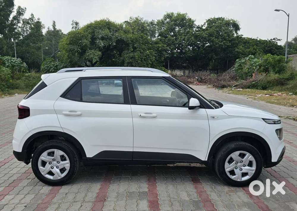 Hyundai Venue S 1.2 Petrol, 2021, Petrol
