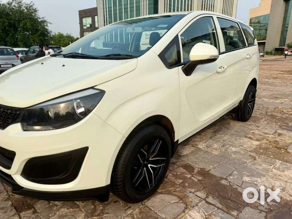 Mahindra Marazzo M4, 2020, Diesel
