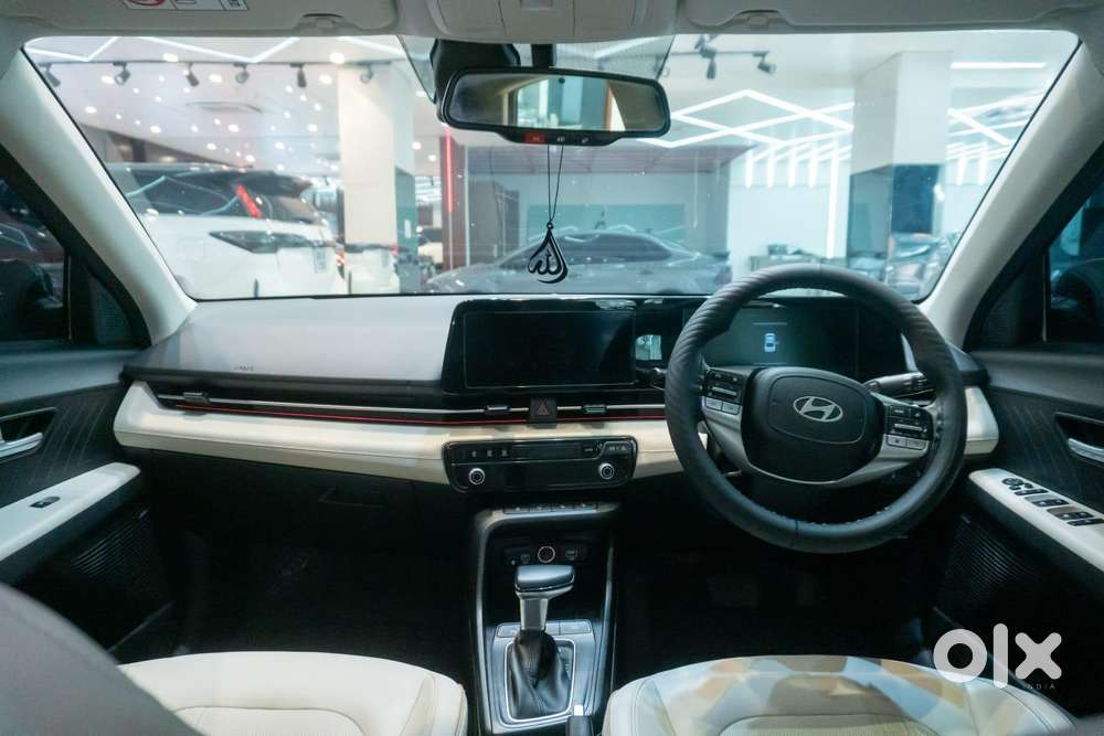 Hyundai Verna 1.5 Sx (o) Ivt, 2023, Petrol