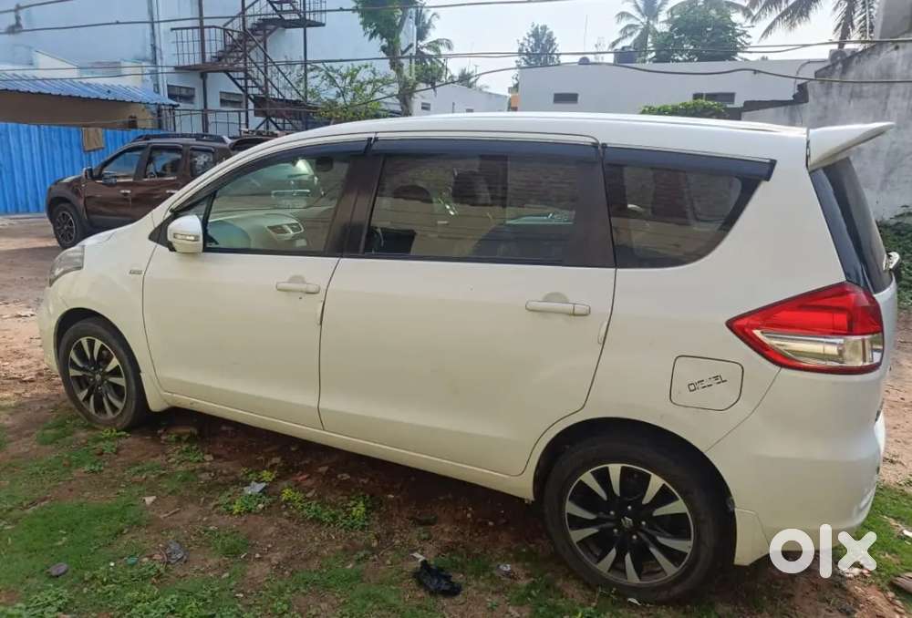 Maruti Suzuki Ertiga 2013 Diesel 180000 Km Driven