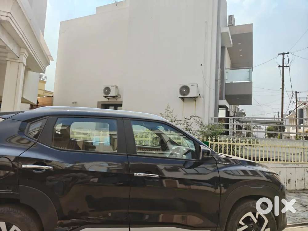 Nissan Magnite 2024 Petrol Well Maintained