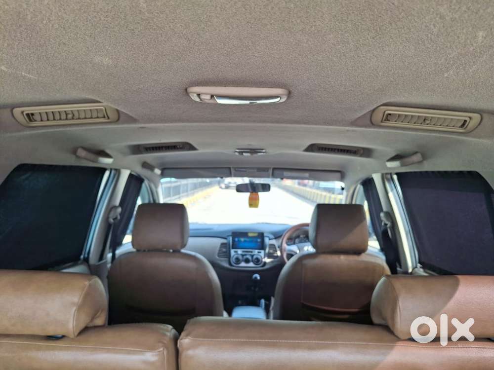 Toyota Innova 2.5 G (diesel) 8 Seater, 2015, Diesel