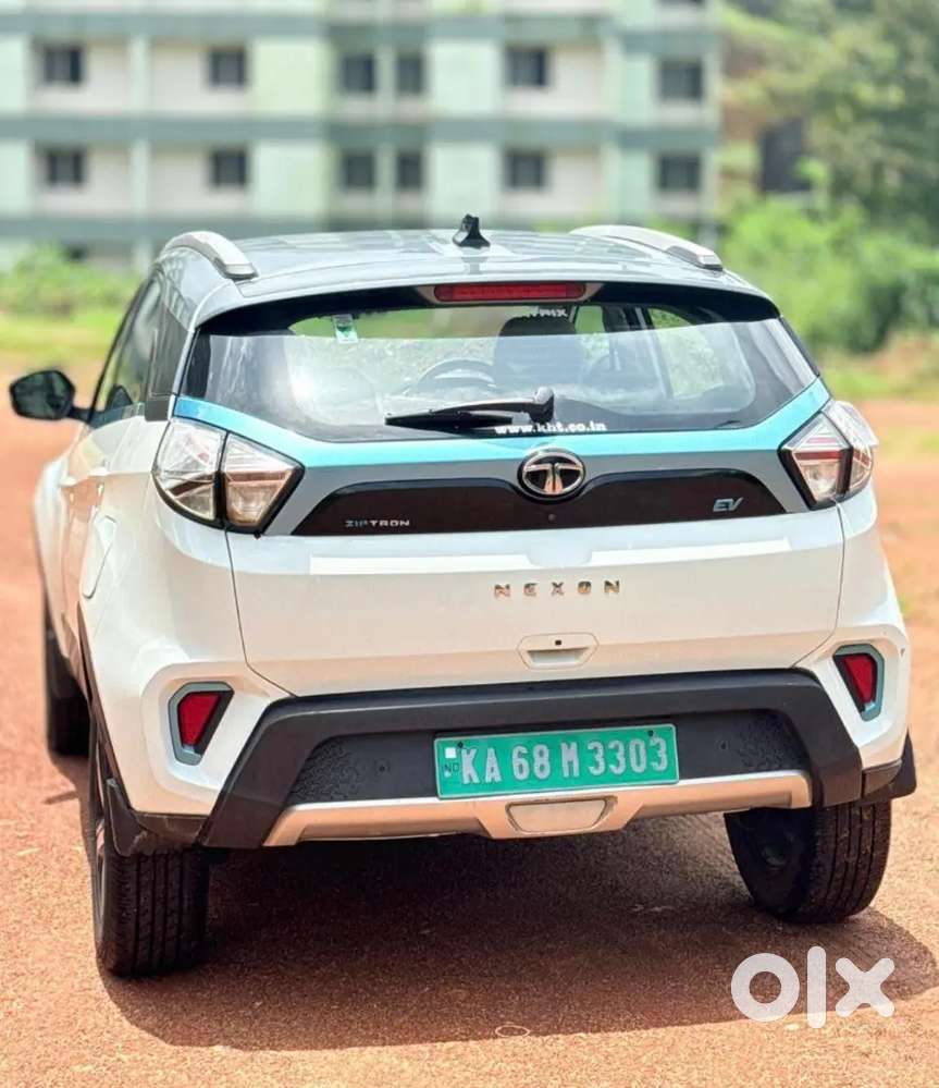 Tata Nexon Xz Plus Lux With Sunroof