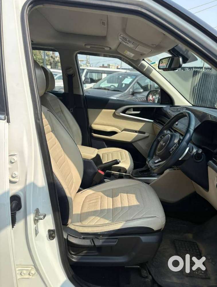 Kia Carens 1.5 Luxury Plus Diesel At 6 Str, 2022, Diesel