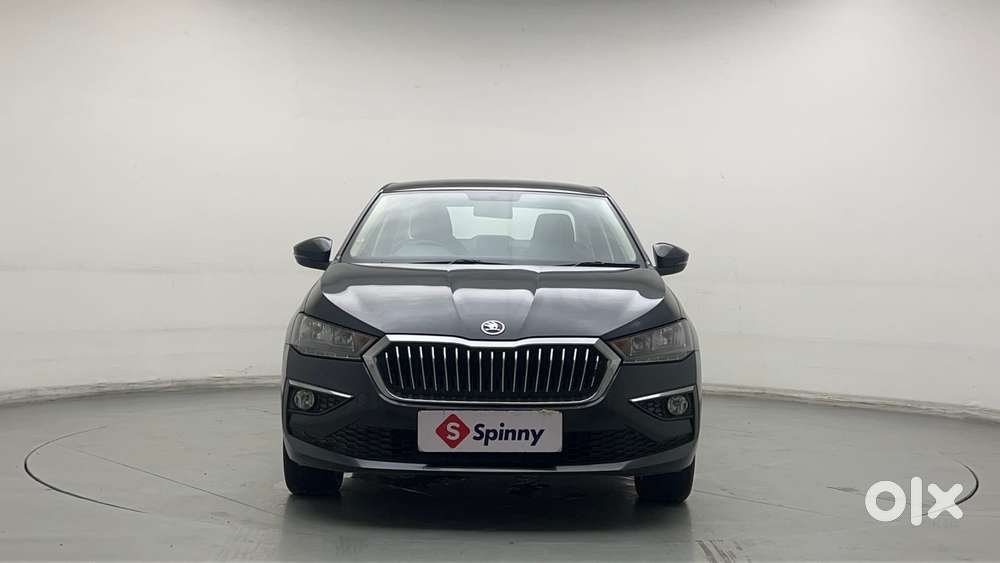Skoda Slavia Ambition 1.0l Tsi At, 2023, Petrol