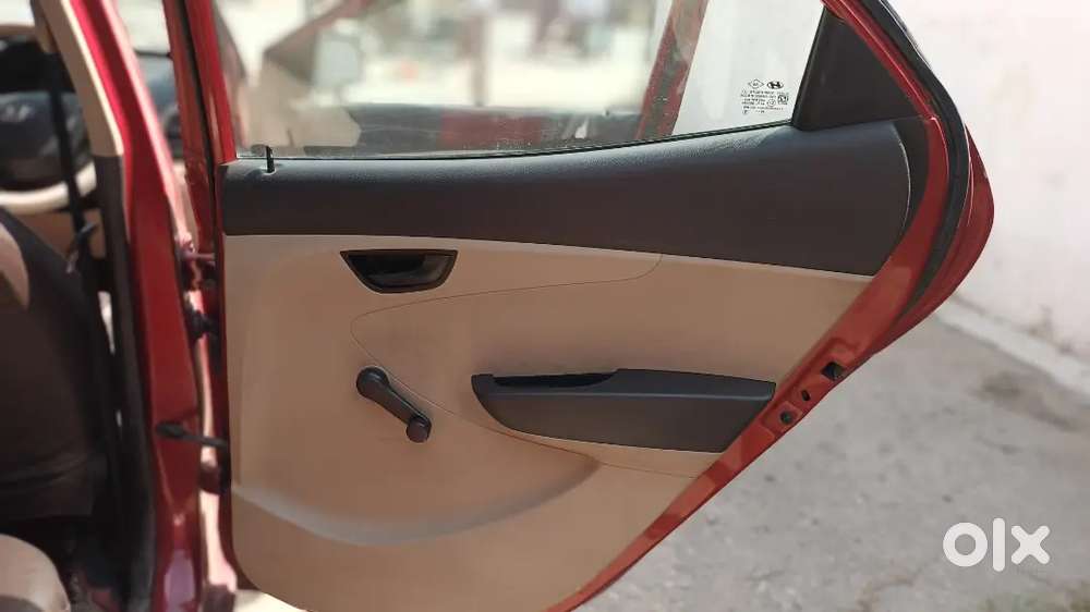 Hyundai Eon 2012 Petrol Well Maintained