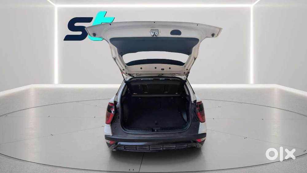 Hyundai Creta Sx (o) 1.5 Diesel Automatic Knight Dual Tone, 2023, Di..