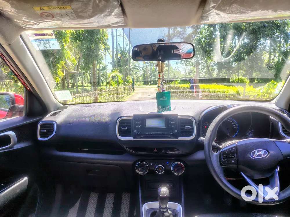 Hyundai Venue Petrol Brand New Condition