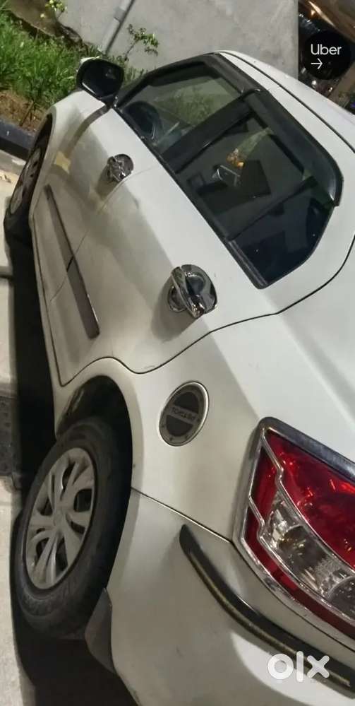 Maruti Suzuki Dzire Lxi 2014 Petrol ऑटोमैटिक 3rd