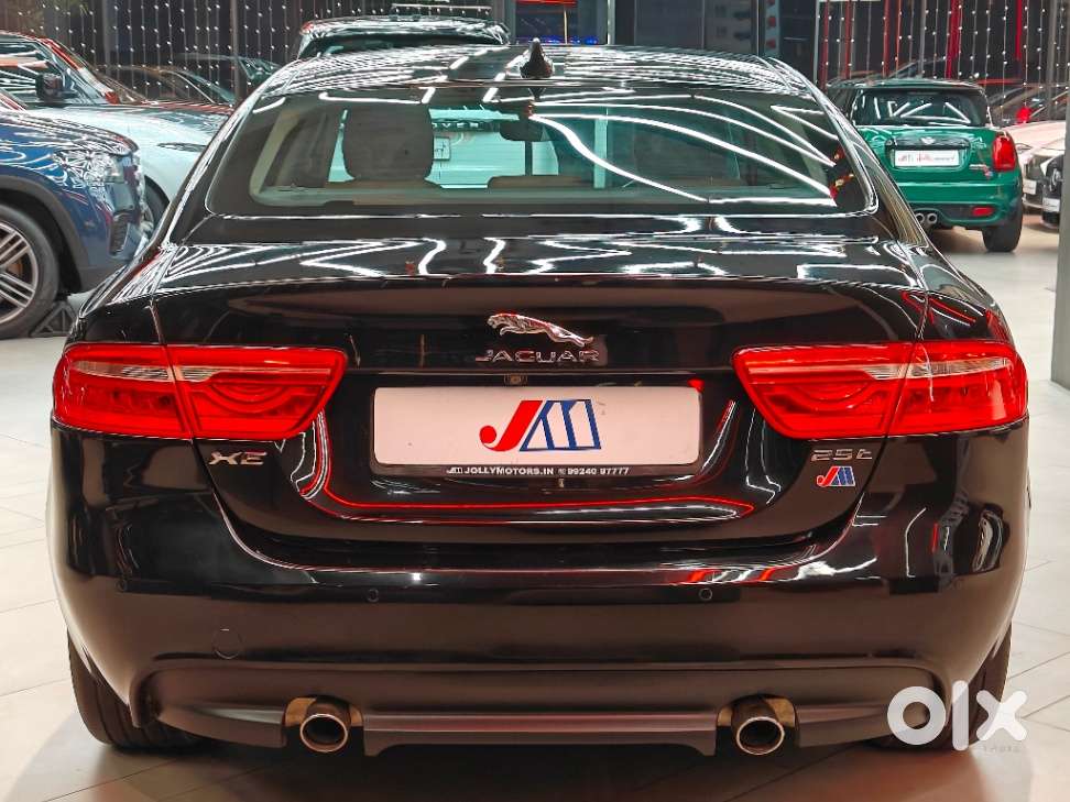 Jaguar Xe Portfolio, 2019, Petrol