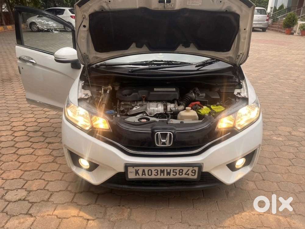 Honda Jazz 2015 Diesel Well Maintained