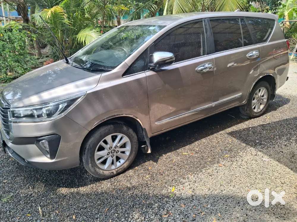 Toyota Innova Crysta 2017