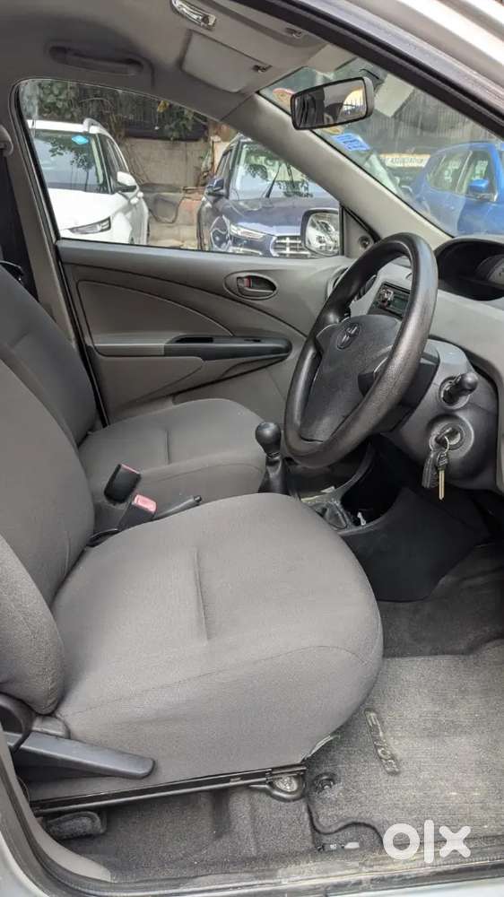 Toyota Etios Liva 2011 Petrol Well Maintained