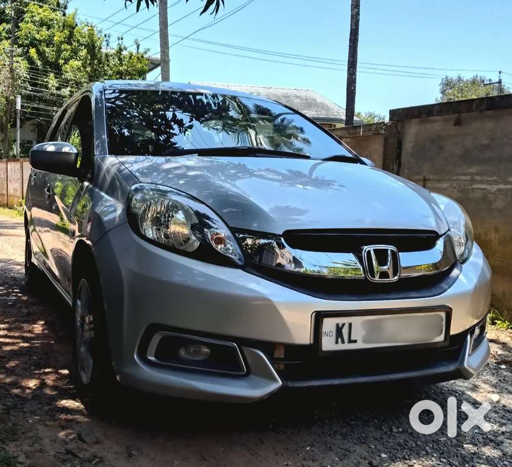 Honda Mobilio 7 Seat 2016 Diesel Well Maintained
