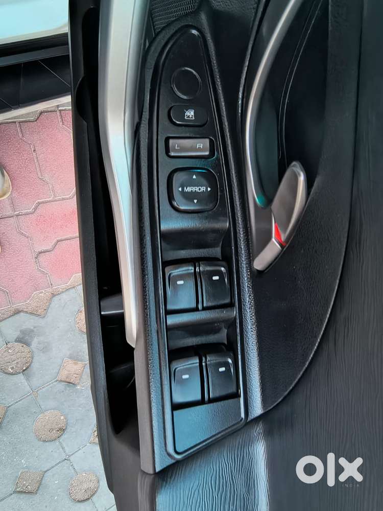 Mahindra Xuv500 W7 At, 2019, Diesel