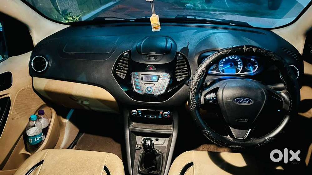 Ford Aspire Titanium Blu 2018