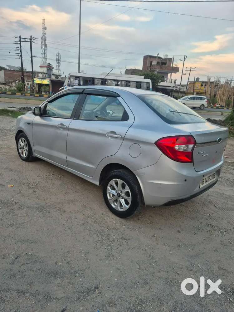 Ford Aspire Titanium Blu 2018