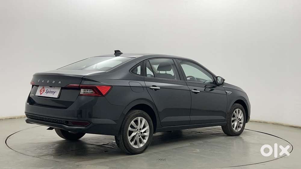 Skoda Slavia Ambition 1.0l Tsi Mt, 2023, Petrol