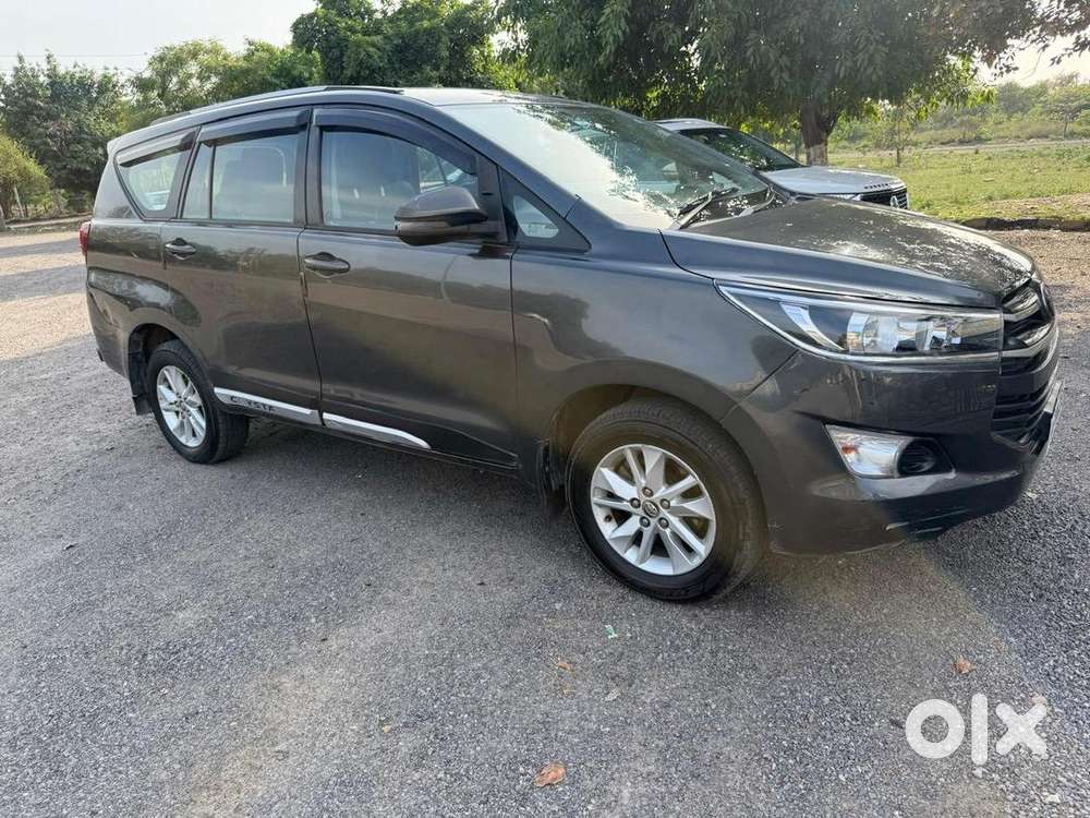 Toyota Innova Crysta 2017 Diesel 122000 Km Driven