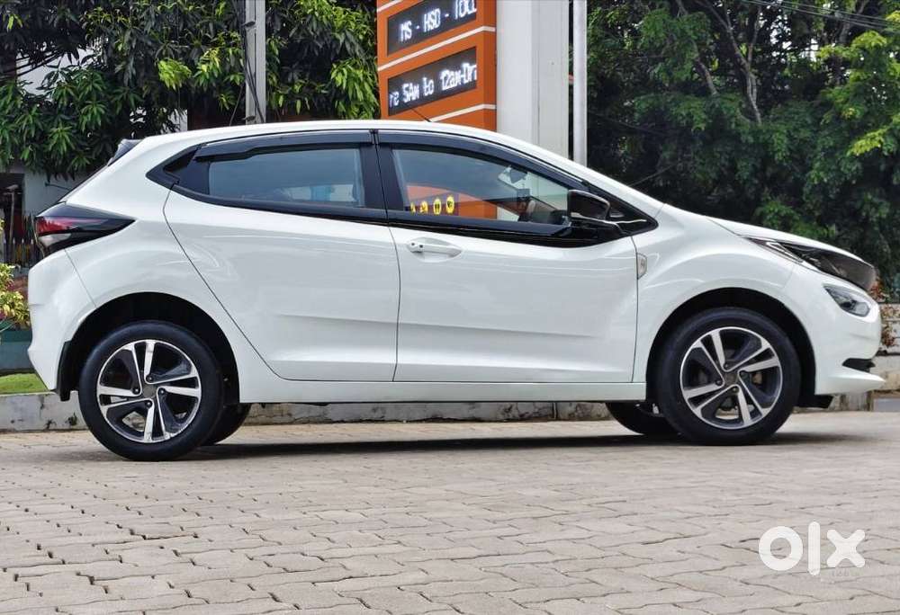 Tata Altroz 1.5 Xz Plus Diesel, 2023, Diesel