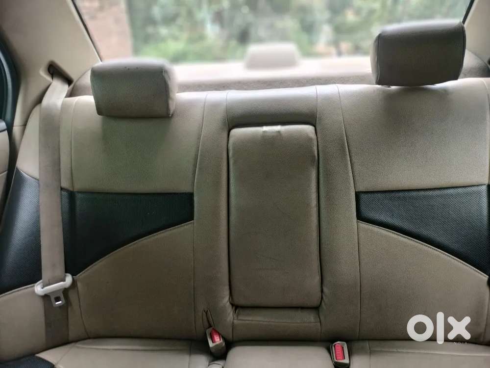 Maruti Suzuki Dzire 2015 Petrol 156000 Km Driven