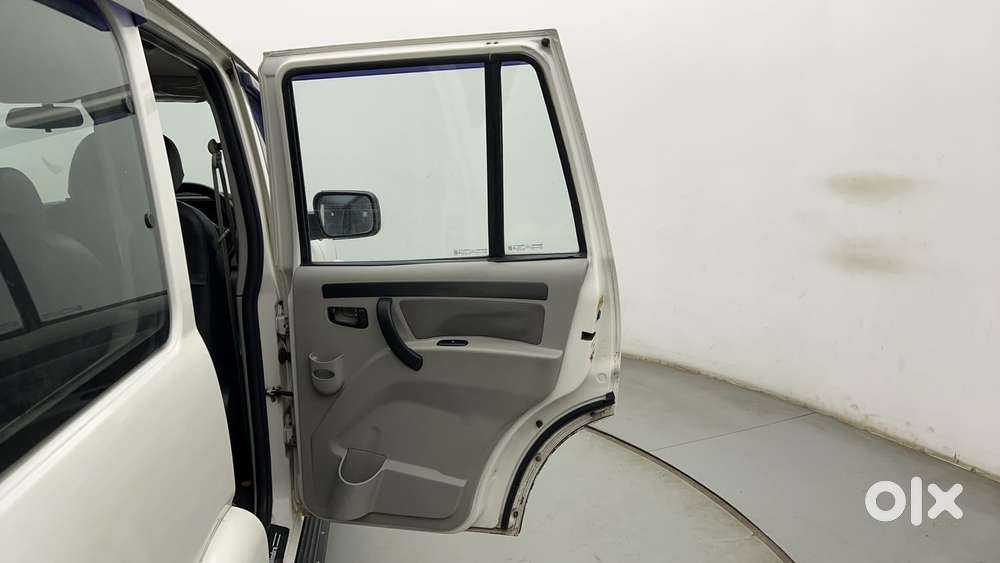 Mahindra Scorpio Intelli Hybrid S6 Plus, 2017, Diesel