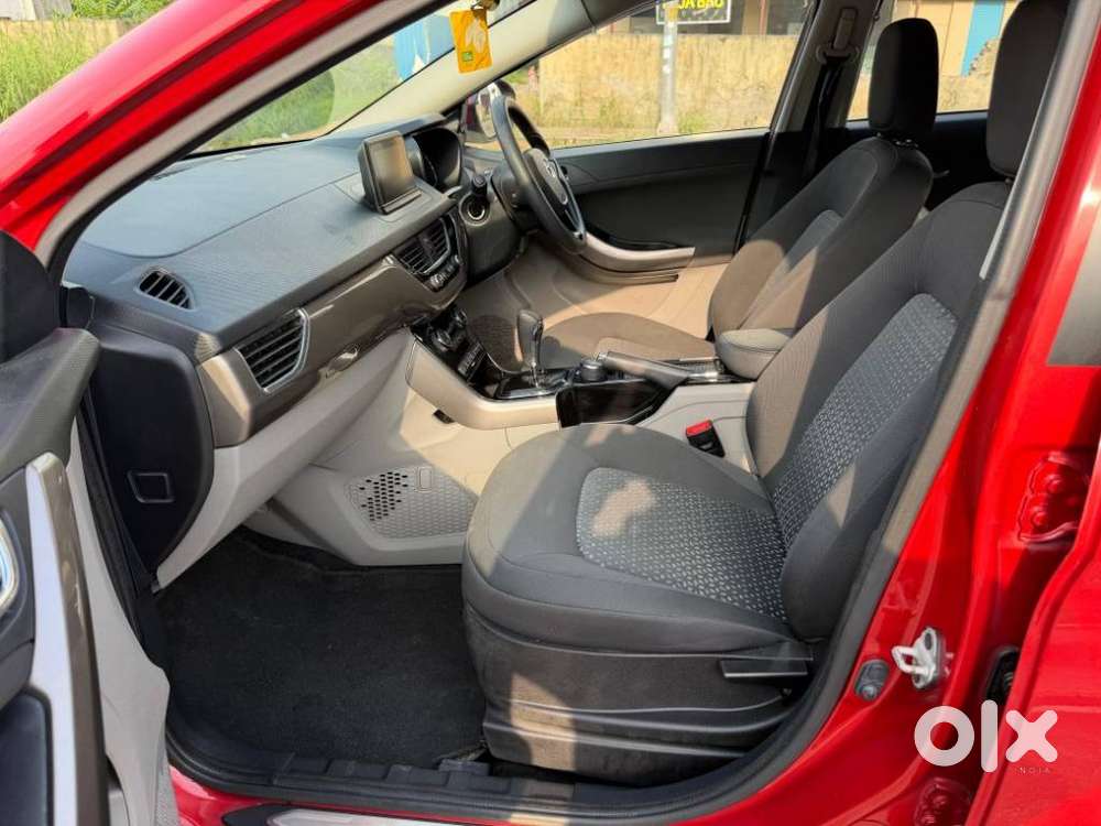Tata Nexon 1.2 Revotron Xza Plus, 2018, Petrol